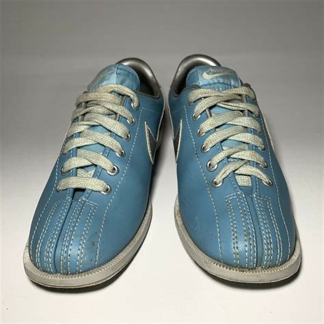 nike bowling shoes women's.